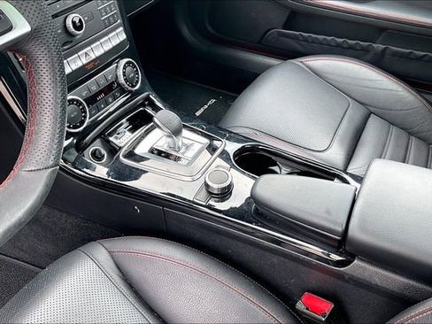 Used 2020 Mercedes-Benz SLC 300 SLC 300 image 15