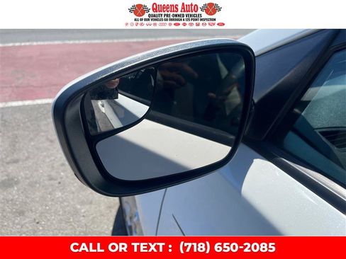 Used 2014 Hyundai Elantra SE FWD image 30