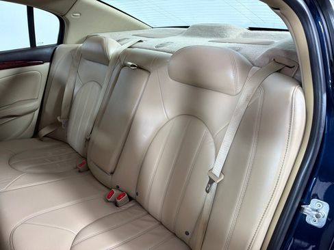 Used 2008 Buick Lucerne CXL FWD image 18