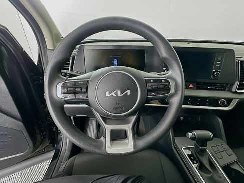 Used 2024 Kia Sportage LX FWD image 11