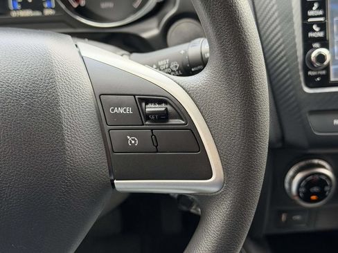 Used 2025 Mitsubishi Outlander Sport ES AWD/4WD image 9