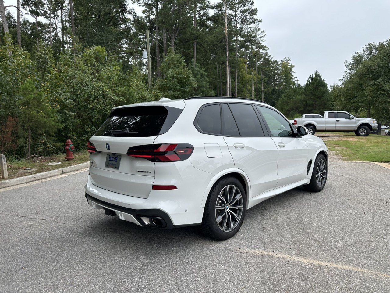 Used 2026 BMW X5 xDrive50e w/ M Sport Package AWD/4WD image 16