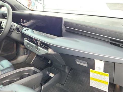 New 2026 Nissan Leaf SV+ image 25