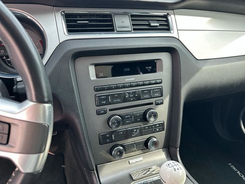 Used 2014 Ford Mustang GT Premium image 12