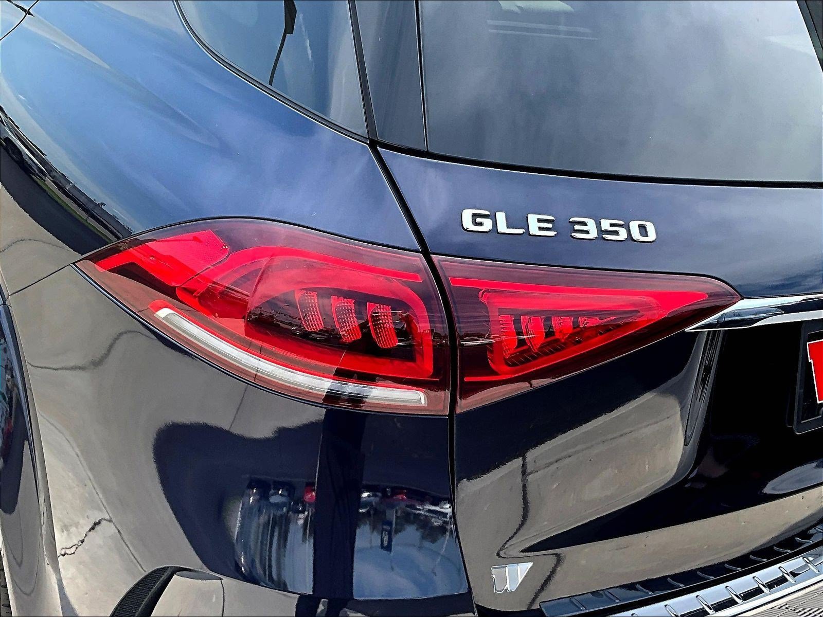 Used 2022 Mercedes-Benz GLE 350 4MATIC image 23