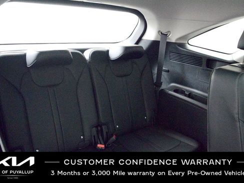 Certified 2025 Kia Sorento EX w/ Panoramic Sunroof Package AWD/4WD image 14