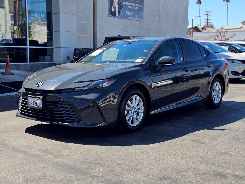 Used 2025 Toyota Camry LE FWD image 2