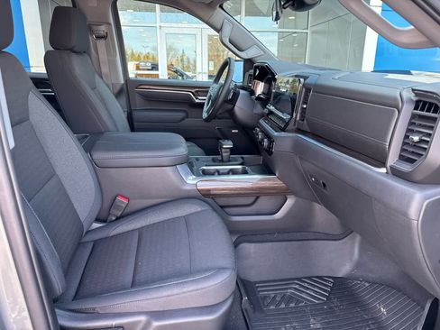 New 2026 Chevrolet Silverado 1500 LT Trail Boss w/ Safety Package AWD/4WD image 4