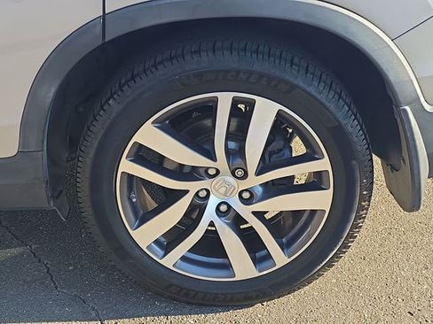 Used 2017 Honda Pilot Touring image 48