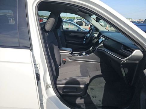 Used 2023 Jeep Grand Cherokee Laredo RWD image 11