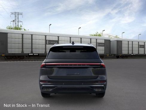 New 2026 Lincoln Nautilus Reserve w/ Jet Appearance Package image 5