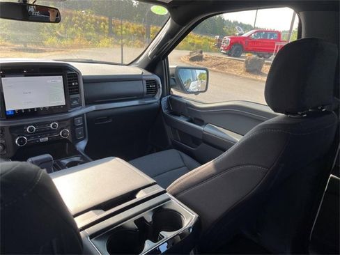 New 2025 Ford F150 XLT w/ Equipment Group 302A MID image 25