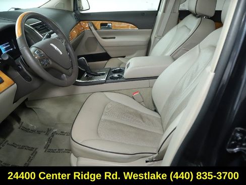 Used 2015 Lincoln MKX AWD w/ Equipment Group 102A image 19