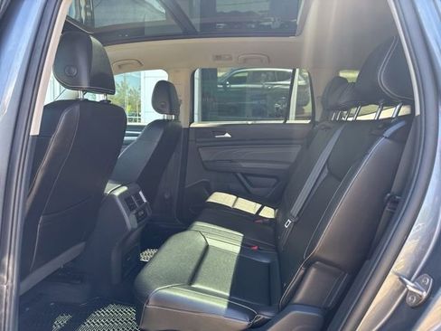 Certified 2023 Volkswagen Atlas SE w/ Panoramic Sunroof Package AWD/4WD image 23