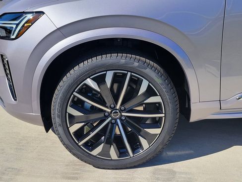 New 2026 Volvo XC90 B5 Core image 3