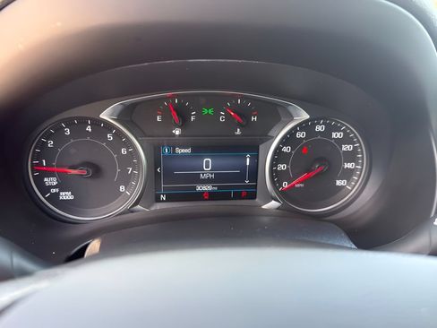 Used 2024 GMC Terrain SLE w/ Elevation Edition FWD image 19