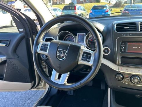 Used 2011 Dodge Journey Crew w/ Flexible Seating Group image 30