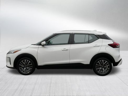 Certified 2024 Nissan Kicks SV image 4