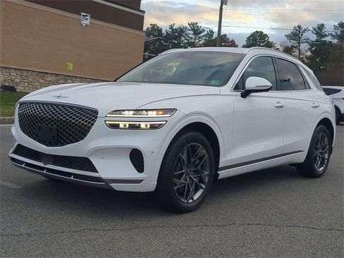 Used 2023 Genesis GV70 2.5T w/ Advanced Package image 6