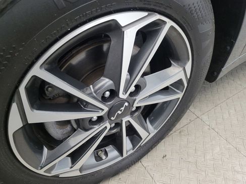 Used 2023 Kia Forte LXS image 31