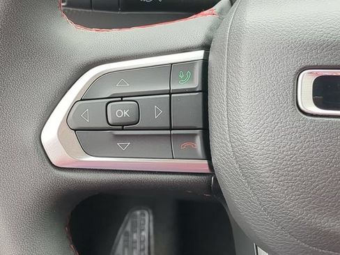 Used 2025 Jeep Compass Trailhawk AWD/4WD image 22
