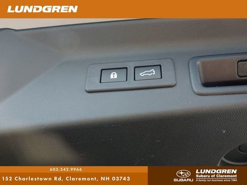 Used 2025 Subaru Forester Touring AWD/4WD image 38