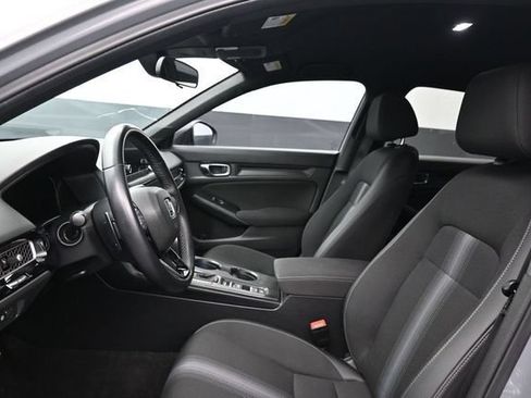 Used 2025 Honda Civic Sport image 15