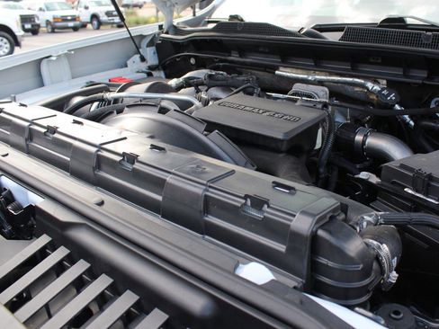 Used 2024 Chevrolet Silverado 2500 W/T w/ WT/CX Safety Package AWD/4WD image 15