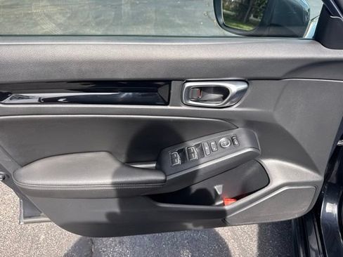 Used 2023 Honda Civic EX-L image 9