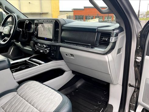 Used 2024 Ford F450 Limited w/ FX4 Off-Road Package AWD/4WD image 19