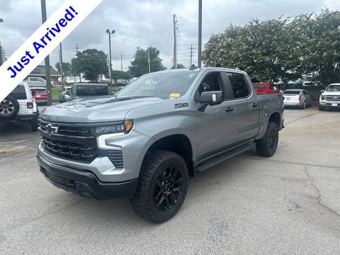 Used 2026 Chevrolet Silverado 1500 LT Trail Boss w/ LT Trail Boss Premium Package AWD/4WD image 7