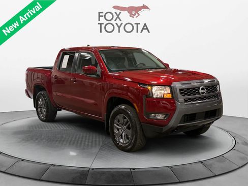 Used 2025 Nissan Frontier SV w/ SV Convenience Package AWD/4WD image 8