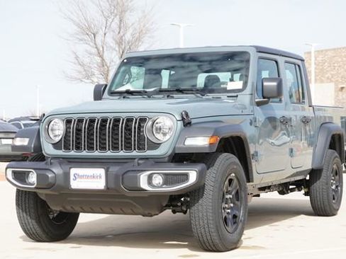 New 2026 Jeep Gladiator Sport AWD/4WD image 3