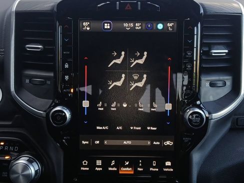 Used 2024 RAM 1500 Laramie AWD/4WD image 4