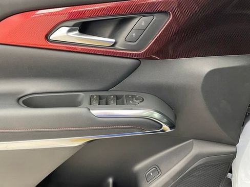New 2026 Chevrolet Traverse Z71 w/ Driver Confidence Package AWD/4WD image 11