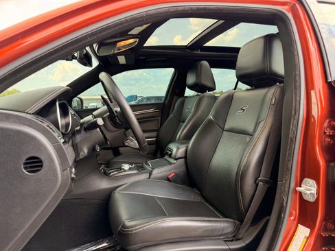 Used 2021 Chrysler 300 S w/ S Model Appearance Package RWD image 23