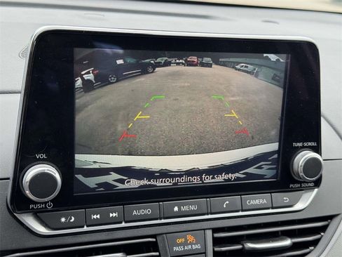 Used 2024 Nissan Altima 2.5 SR image 4