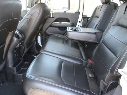 Used 2023 Jeep Wrangler Unlimited Sahara w/ Cold Weather Group AWD/4WD image 41