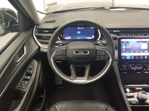Used 2022 Jeep Grand Cherokee Limited 4xe w/ Luxury Tech Group II AWD/4WD image 22