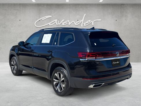 Used 2024 Volkswagen Atlas SE image 16