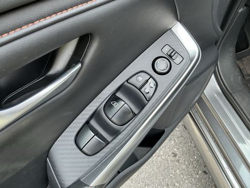 Used 2022 Nissan Sentra SR w/ Trunk Package FWD image 19