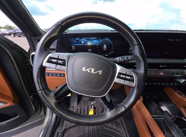Certified 2025 Kia Telluride SX Prestige X-Line AWD/4WD image 10