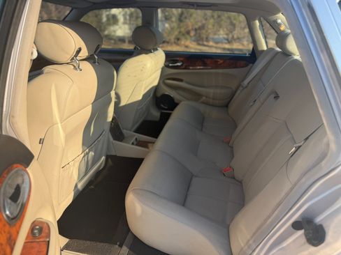 Used 2002 Jaguar XJ8 image 15