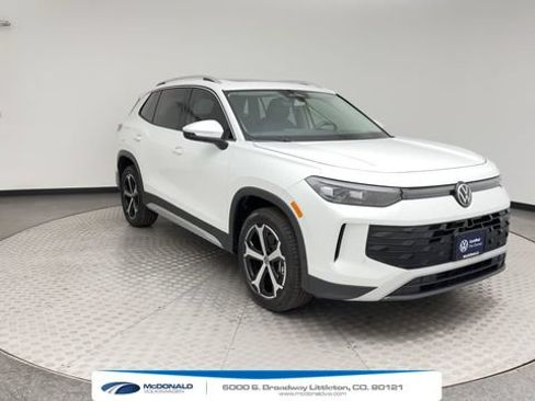 Certified 2026 Volkswagen Tiguan SE AWD/4WD image 8