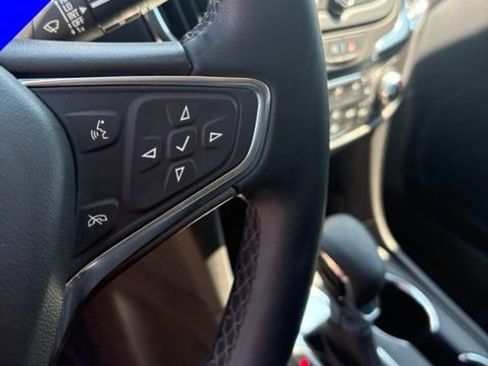 Used 2023 Chevrolet Equinox LT AWD/4WD image 16
