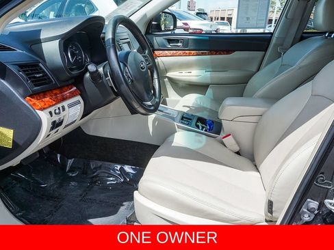 Used 2012 Subaru Outback 2.5i Limited AWD/4WD image 17
