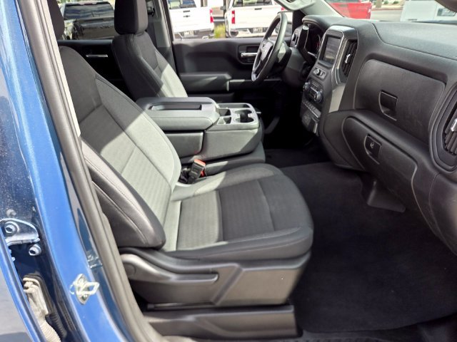 Certified 2024 Chevrolet Silverado 1500 Custom w/ Turbomax Blackout Package AWD/4WD image 15
