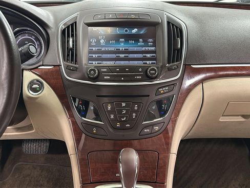 Used 2017 Buick Regal Premium w/ Driver Confidence Package #1 image 10