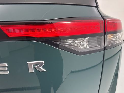 Used 2025 Nissan Pathfinder Platinum image 9