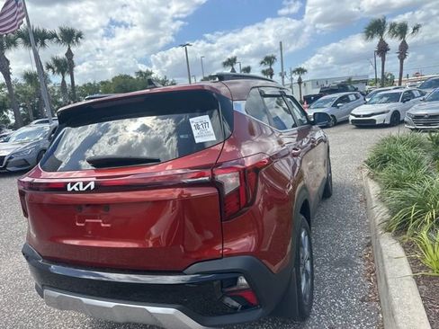 Used 2024 Kia Seltos S image 36